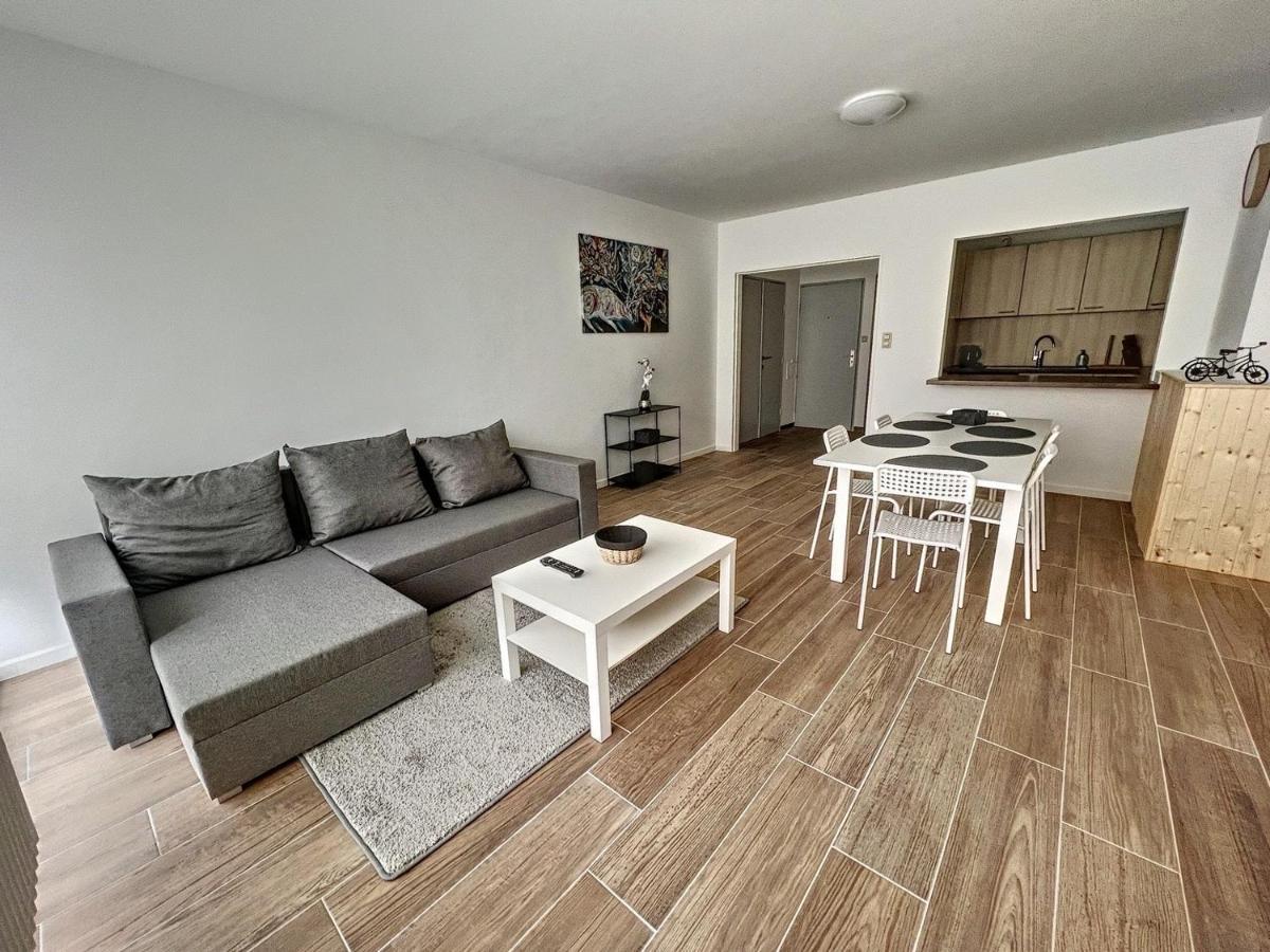 Tirou 5 Centre - Gare - Aeroport Apartment Charleroi Exterior photo